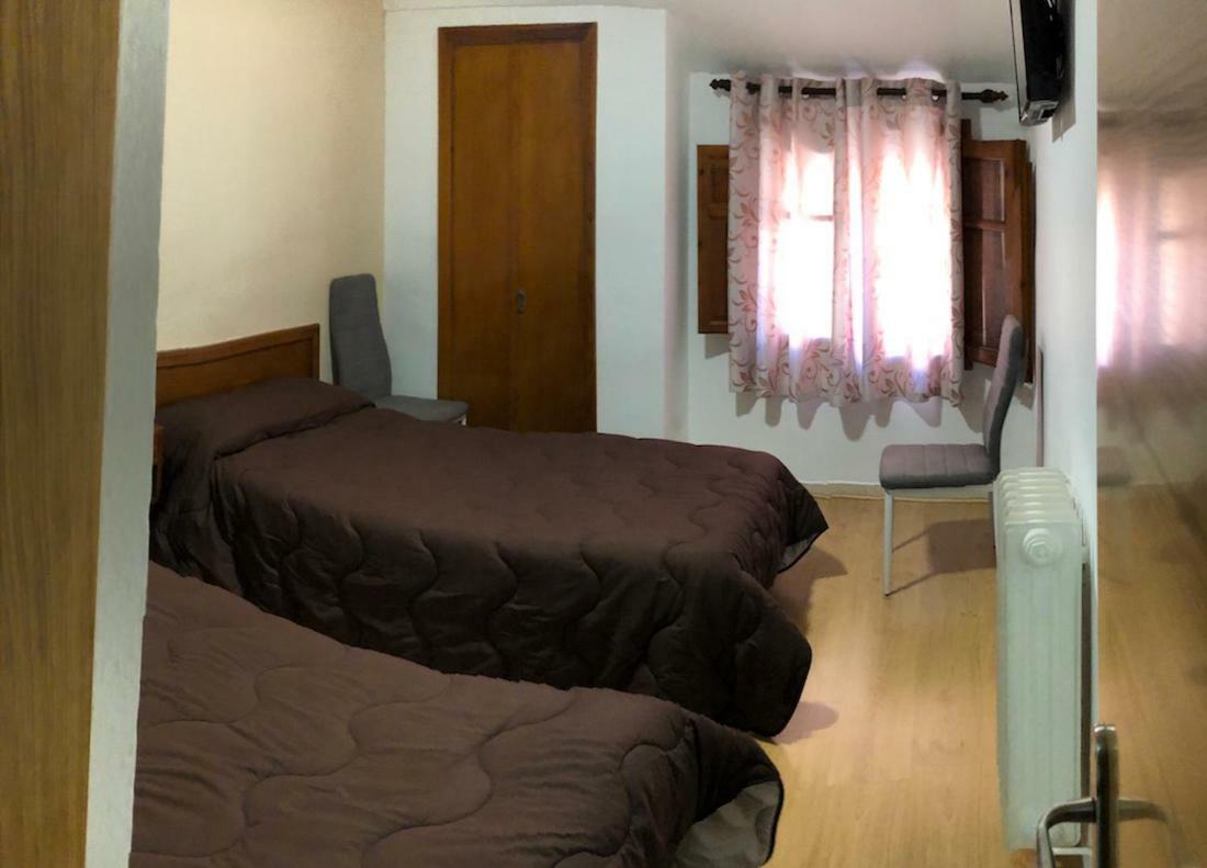 Hostal El Arco Almazán Εξωτερικό φωτογραφία